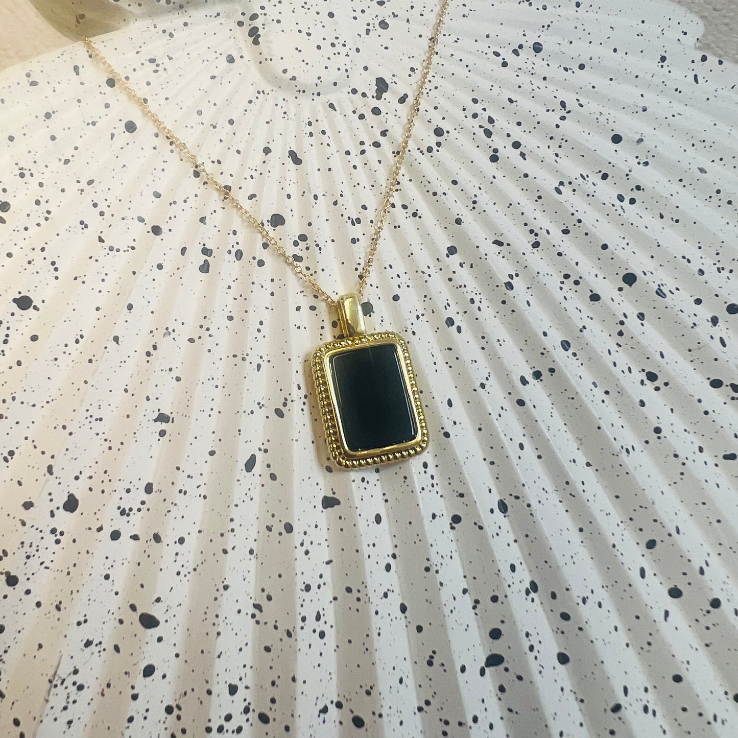 Ivy Square Necklace