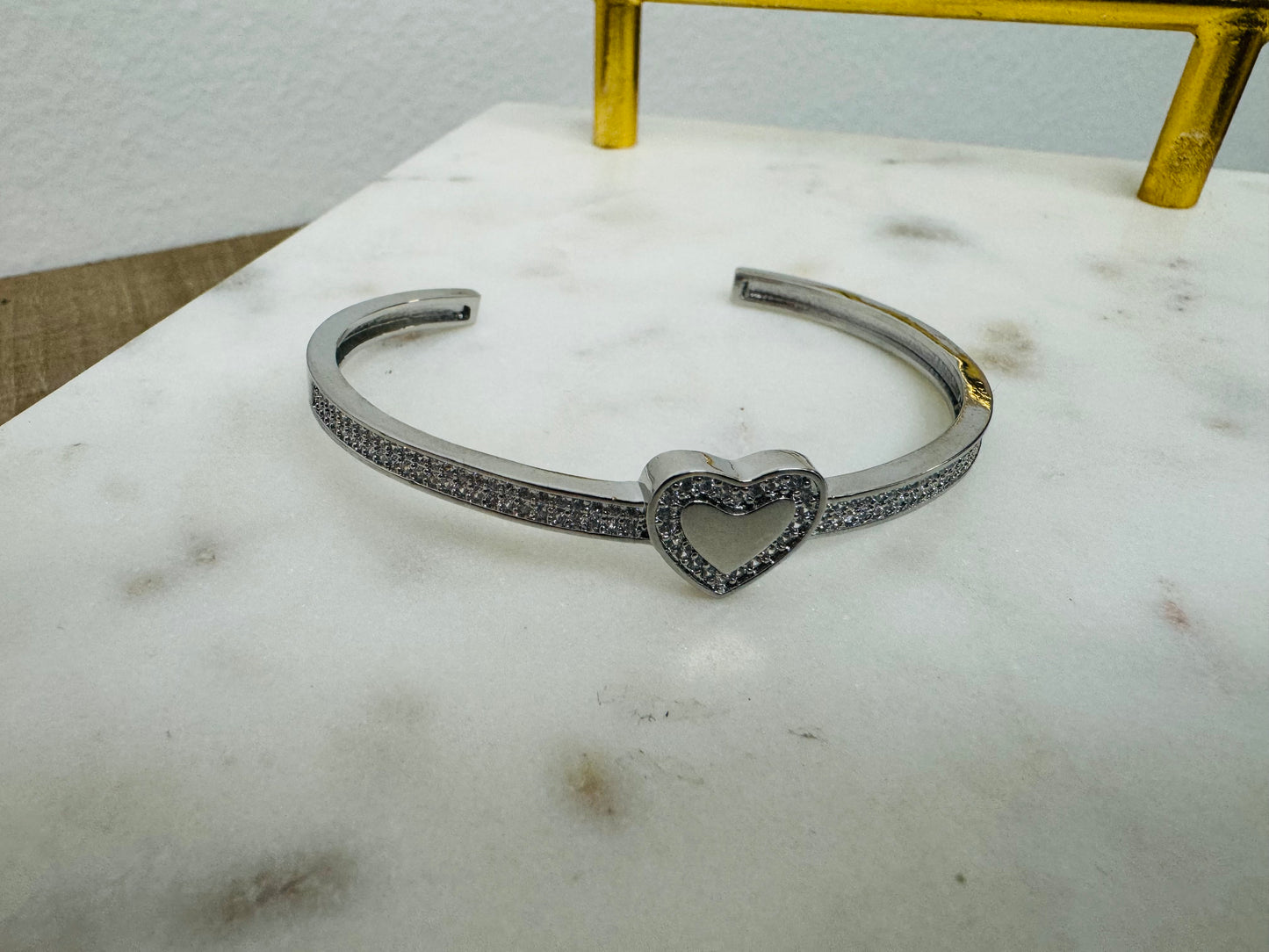 Juliet Heart Cuff